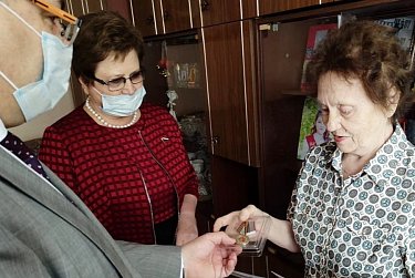 Памятные медали детям военной поры